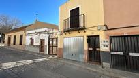 Exterior view of House or chalet for sale in Utrera