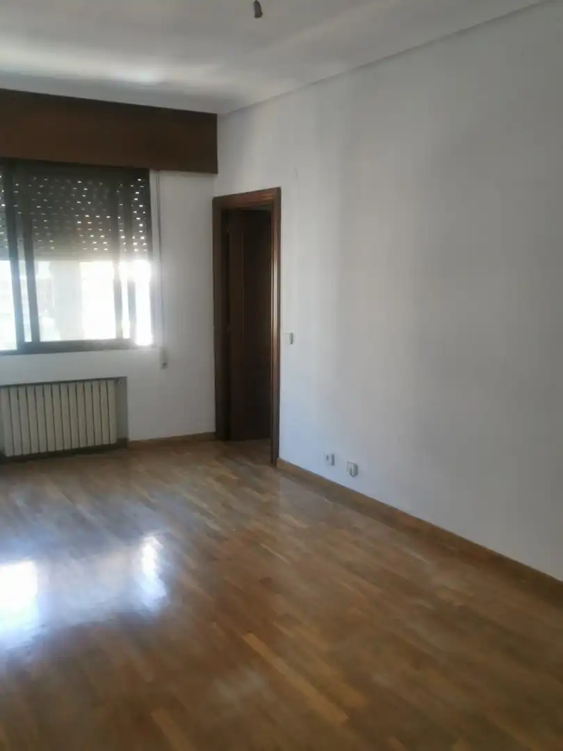 Oficina de alquiler en Avenida España, 1, Centro