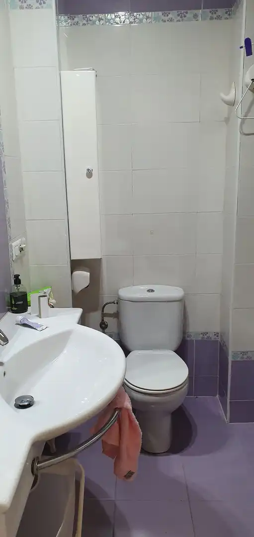 Badezimmer von Wohnung zum Verkauf in Cáceres mit Heizung, Privatgarten und Schwimmbad