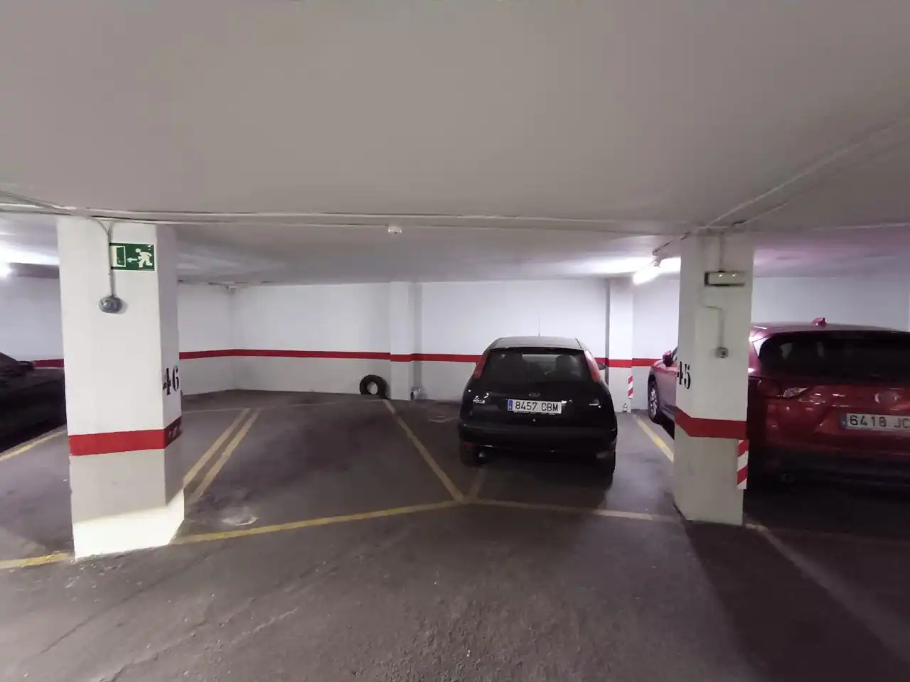 Parking de Piso en venta en Madrid con Aire acondicionado, Calefacción y Jardín privado