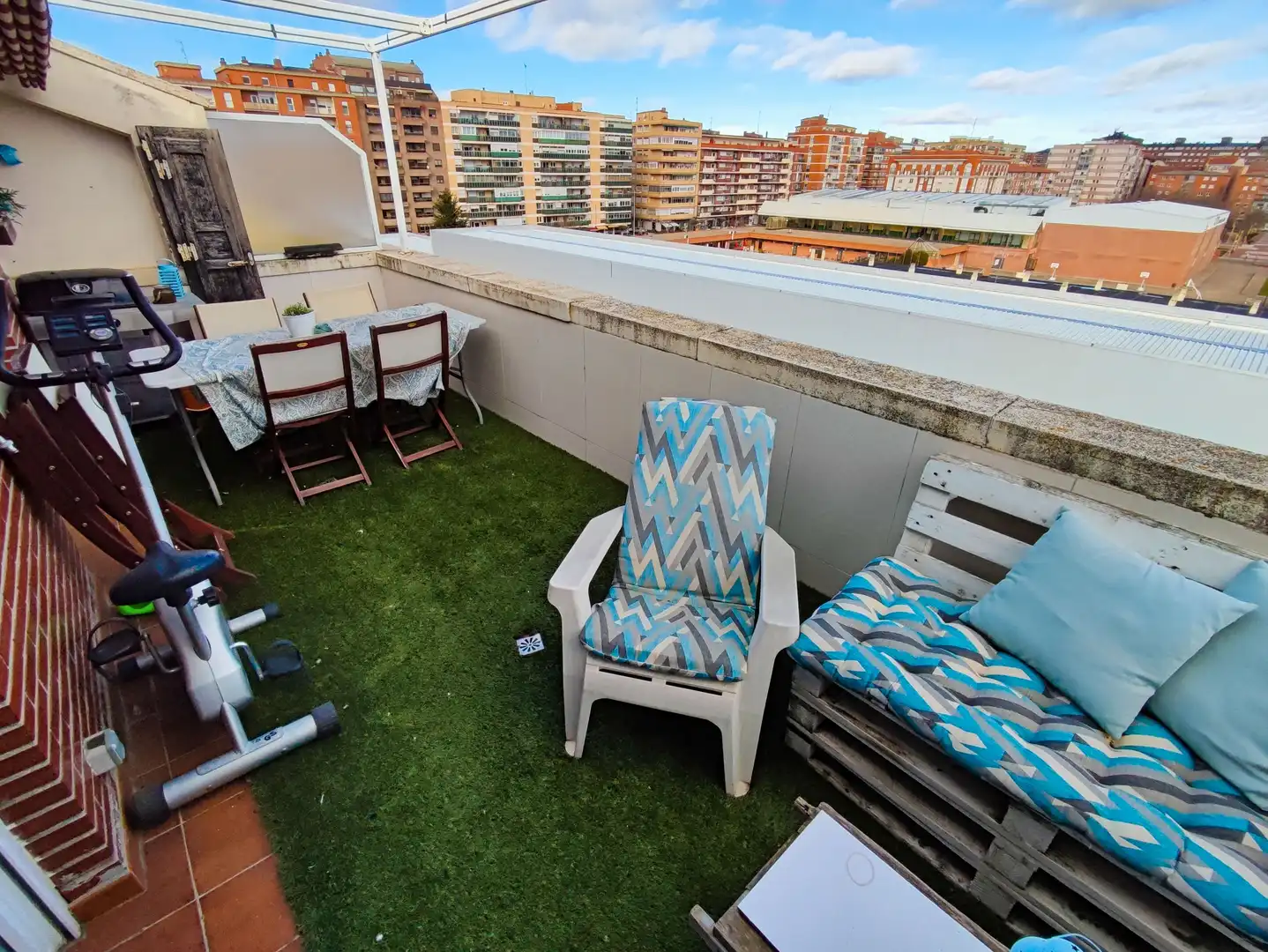 Terrace of Attic for sale in Palencia  with Air Conditioner, Heating and Parquet flooring