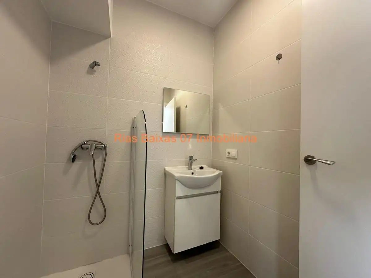 Bathroom of Flat for sale in Vigo   with Air Conditioner and Heating