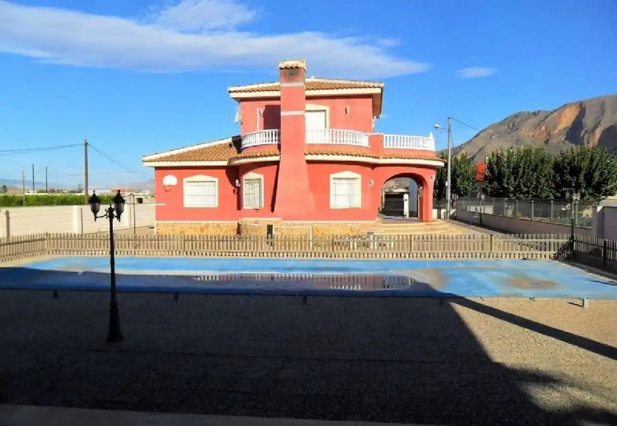 Außenansicht von Haus oder Chalet zur Miete in Orihuela mit Klimaanlage, Heizung und Privatgarten
