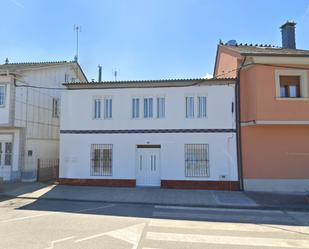 Vista exterior de Casa o xalet en venda en Cospeito amb Jardí privat, Traster i Moblat