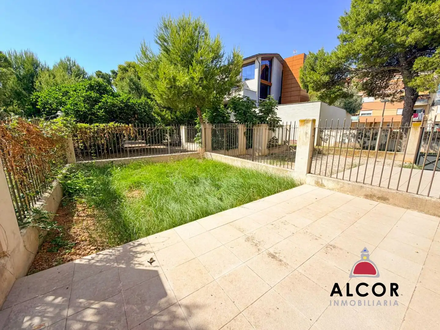 Commercial properties for sale in Zona Papa Luna - Platja del Gurugú