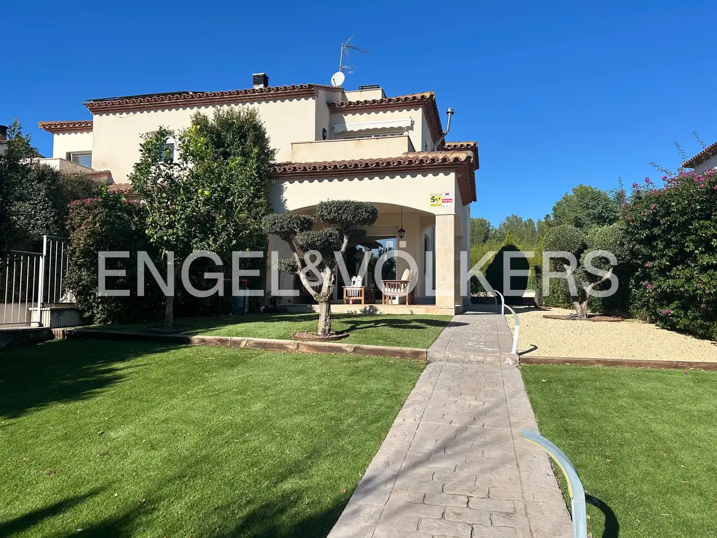 Exterior view of Detached homes for sale in Mont-roig del Camp  with Air Conditioner, Heating and Private garden