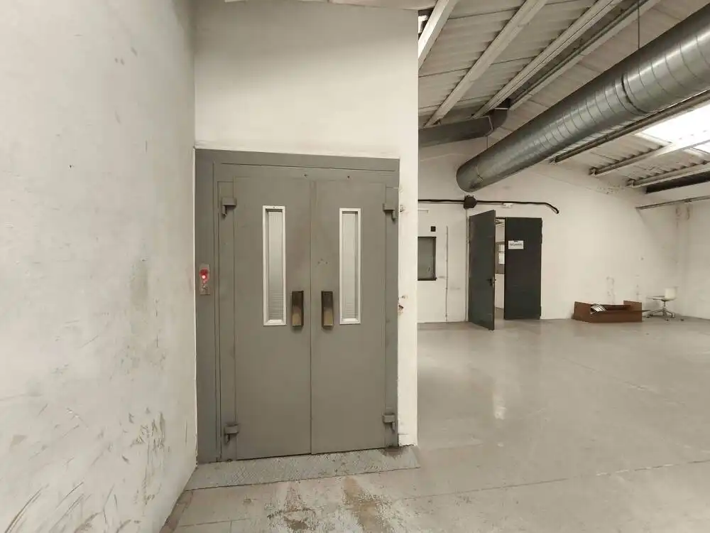 Industrial building to rent in Almeda - El Corte Inglés, imagen 18