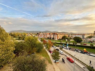 Appartement avec balcon à louer à El Astillero