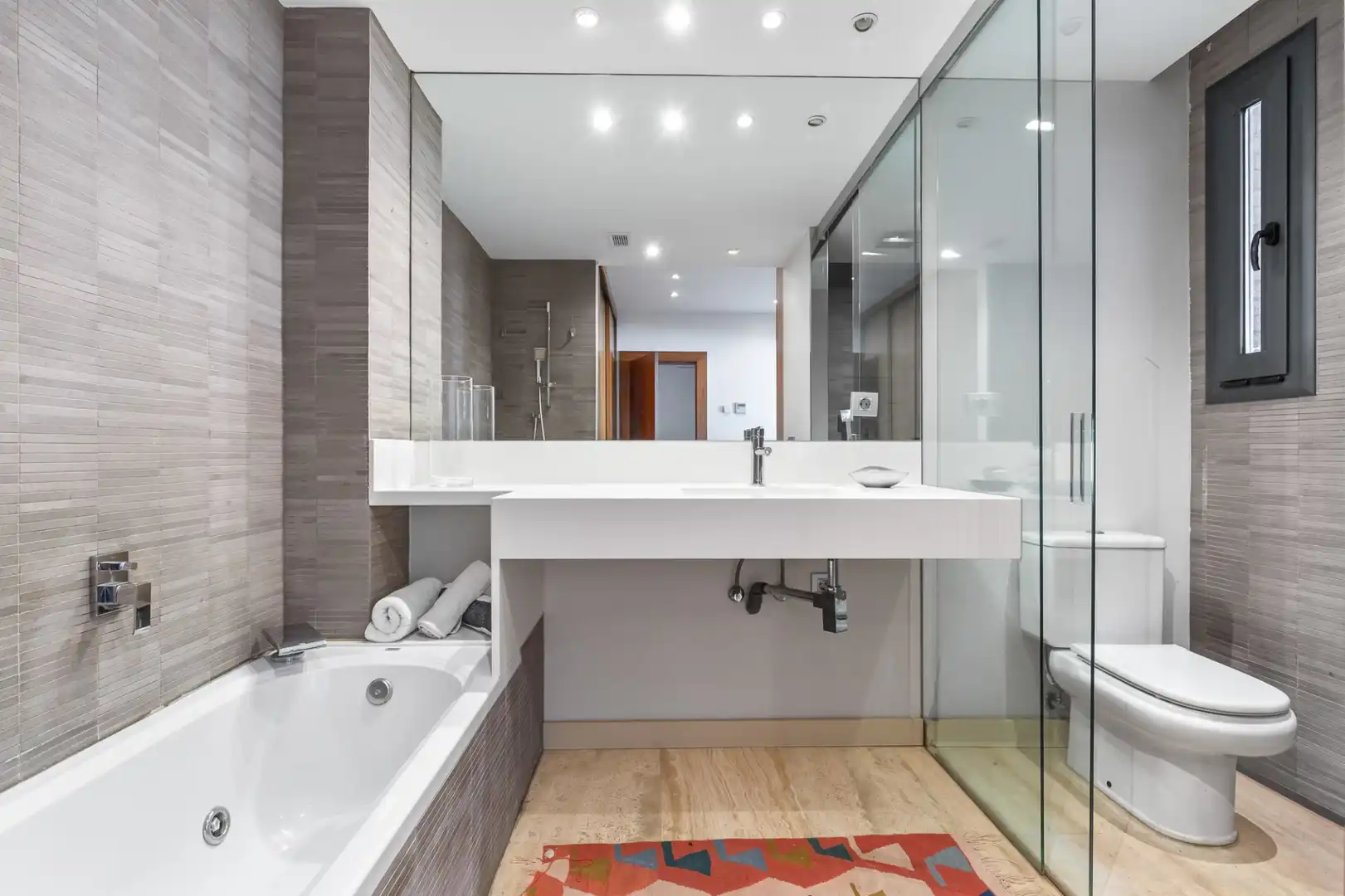 Baño de Casa o chalet en venta en Esplugues de Llobregat con Aire acondicionado, Calefacción y Trastero