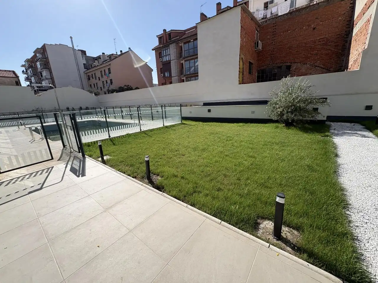 Terrasse von Erdgeschoss zur Miete in Torrejón de Ardoz mit Abstellraum und Gemeinschaftspool