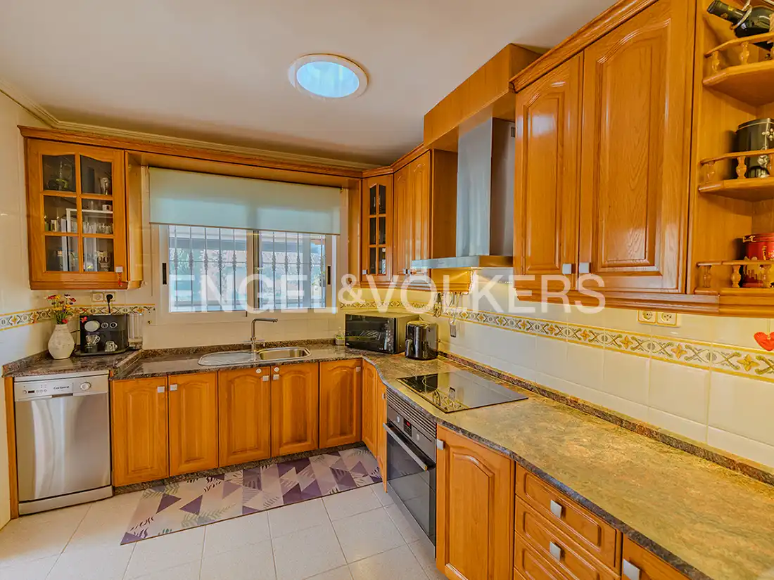 Kitchen of Houses for sale in San Vicente del Raspeig / Sant Vicent del Raspeig  with Air Conditioner, Heating and Private garden