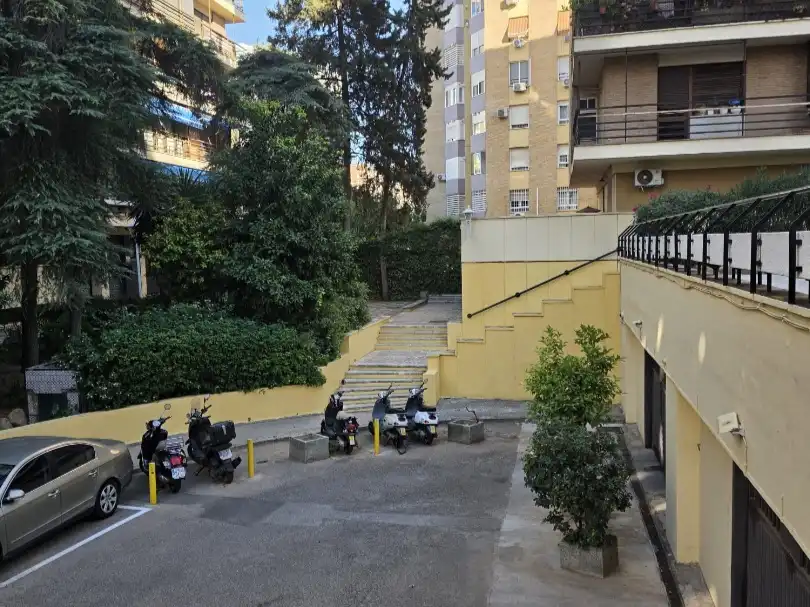 Parking de Piso en venta en  Sevilla Capital con Aire acondicionado