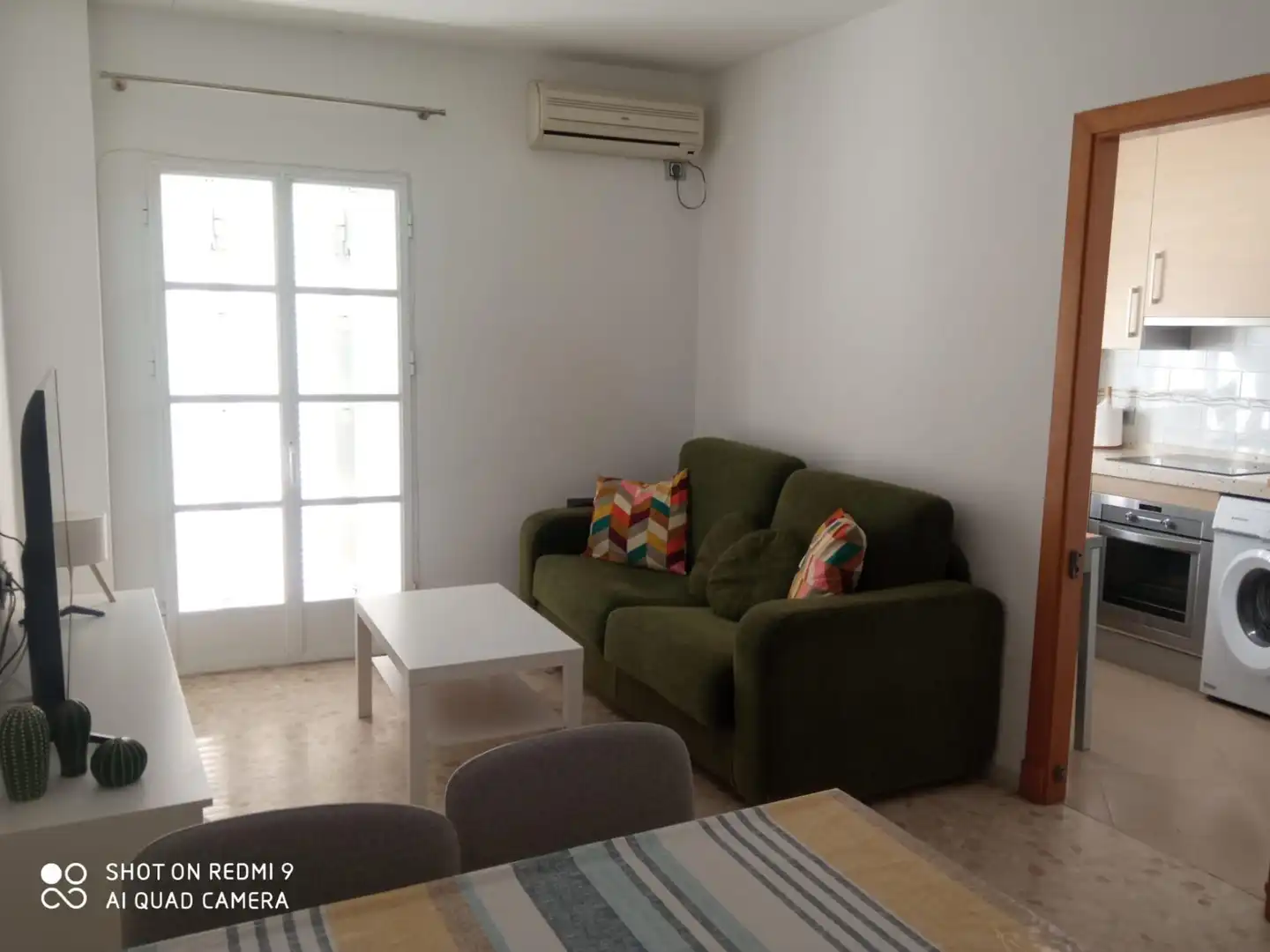 Sala de estar de Piso de alquiler en Chiclana de la Frontera con Aire acondicionado y Balcón