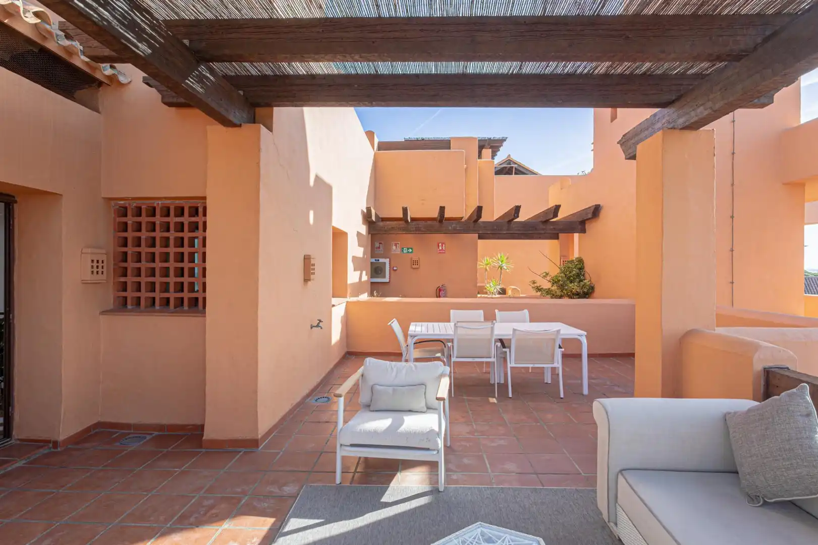 Terrassa de Apartament en venda en Chiclana de la Frontera amb Piscina comunitària
