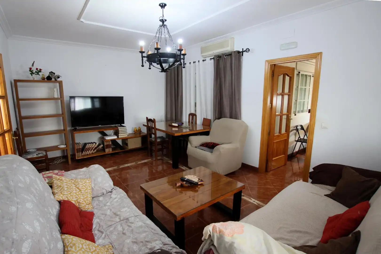 Sala d'estar de Casa o xalet en venda en Puebla de la Calzada amb Aire condicionat, Calefacció i Terrassa