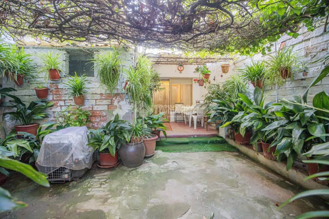 Terraza de Casa adosada en venta en Terrassa