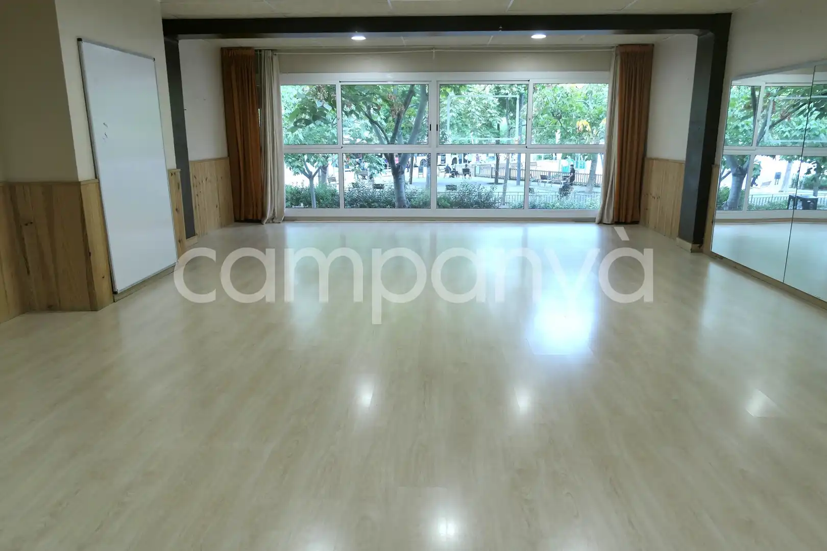Büro zur Miete in Sant Andreu
