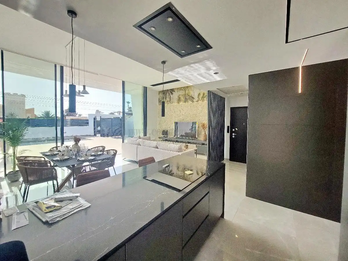 Villa avec piscine à vendre à Zona Carrefour - Urbanizaciones, imagen 5