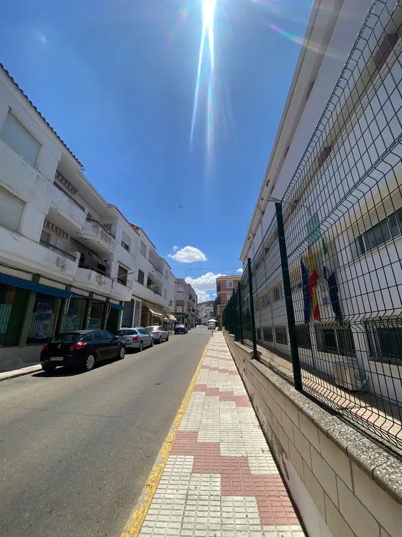 Vista exterior de Pis en venda en Castuera amb Aire condicionat, Calefacció i Traster