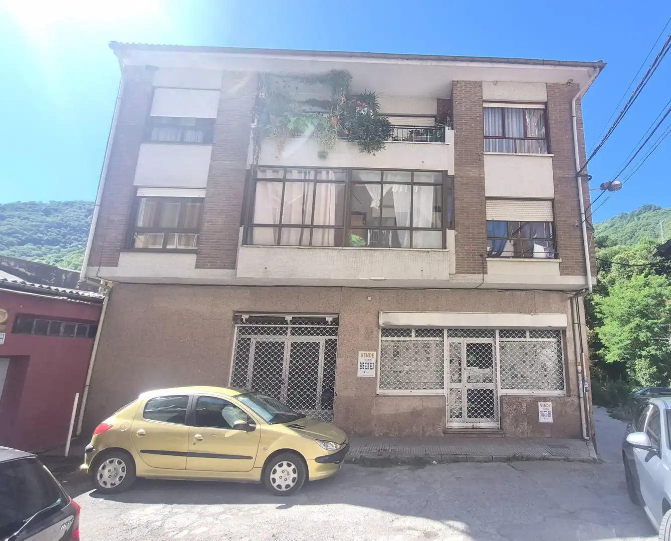 Business premises for sale in RAFAEL RIEGO 10