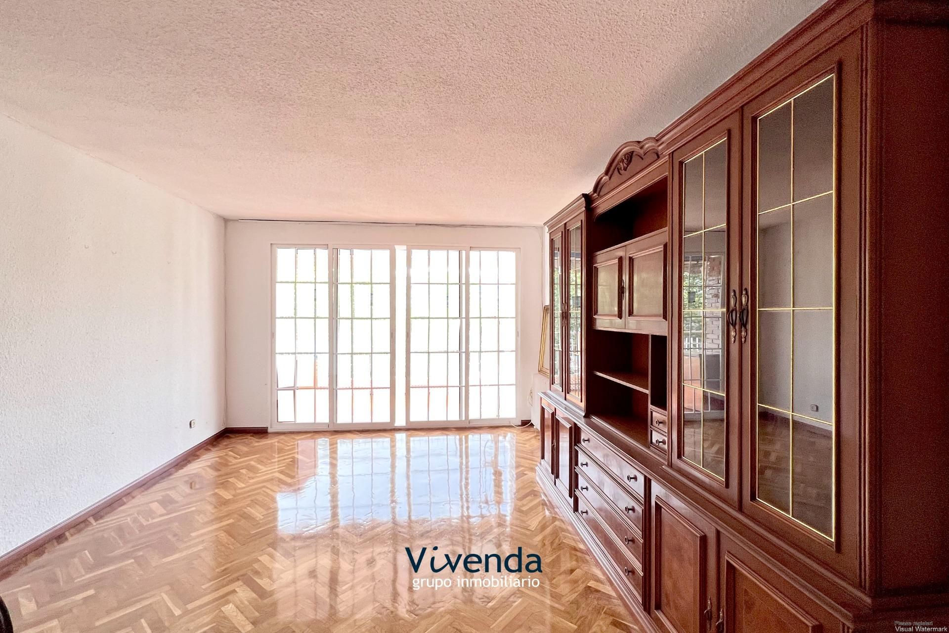 Sala d'estar de Pis en venda en Móstoles amb Calefacció i Terrassa