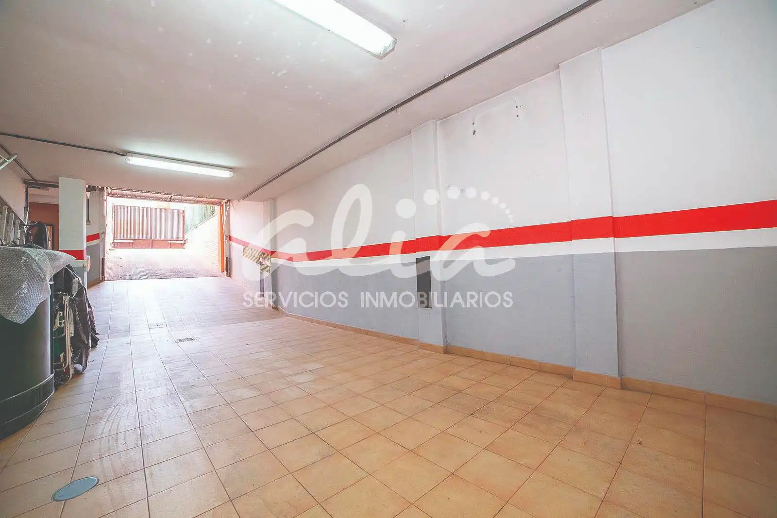 Parking of Detached homes for sale in Pinto  with Air Conditioner, Heating and Terrace