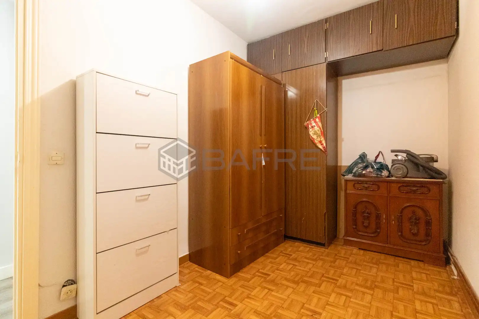 Habitación de Piso en venta en Madrid con Calefacción