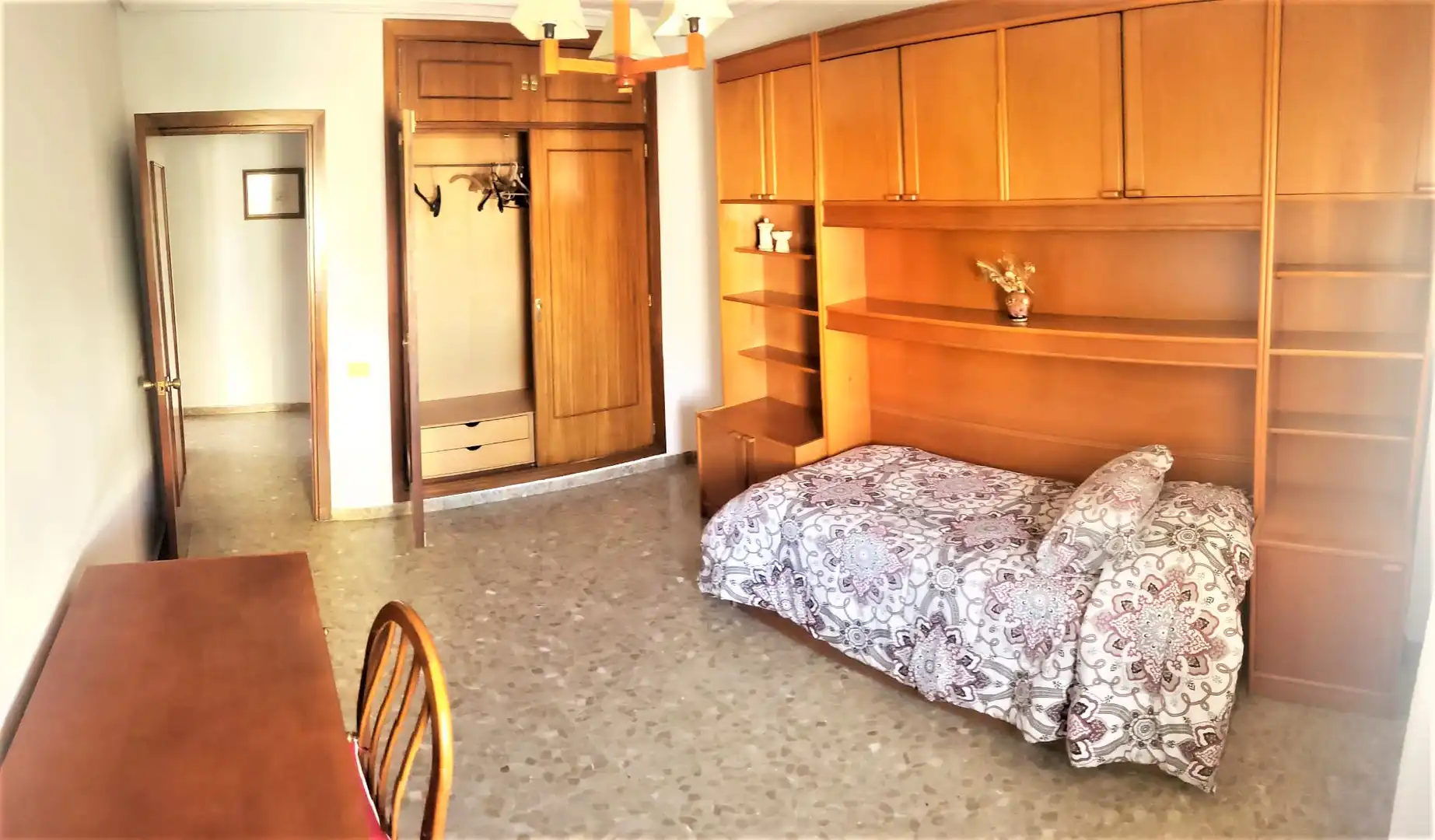 Habitación de Piso de alquiler en Cáceres con Calefacción, Terraza y Amueblado