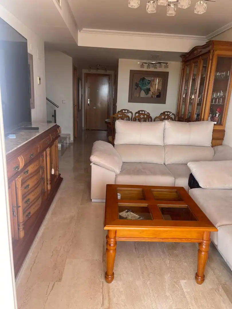Sala de estar de Piso en venta en Benalmádena con Aire acondicionado, Terraza y Trastero