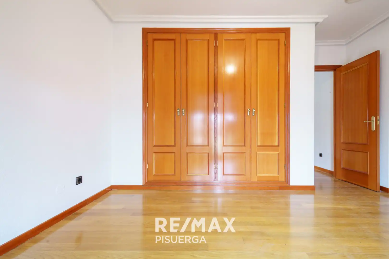 Chalet con jardín en venta en Calle Castilla y León 1, imagen 69