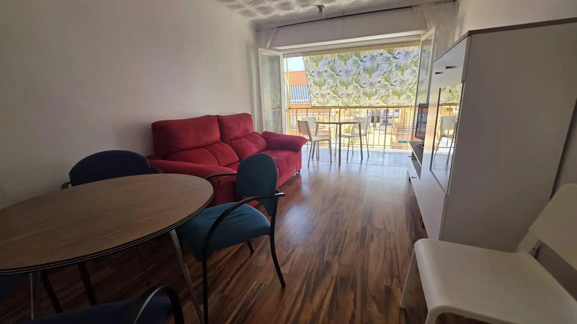Piso de alquiler en Calle MONOVAR, Gran Playa
