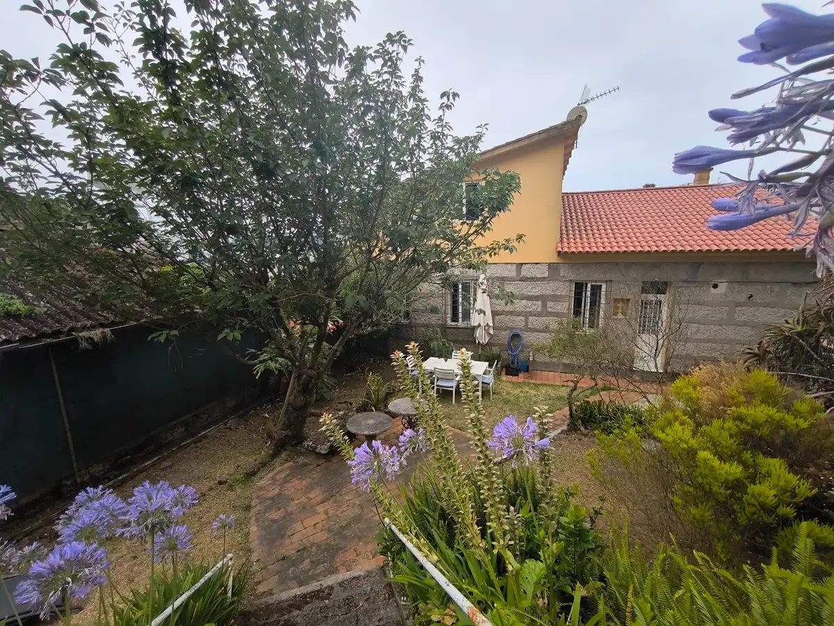 Jardín de Casa o chalet en venta en Vilagarcía de Arousa con Calefacción, Jardín privado y Parquet