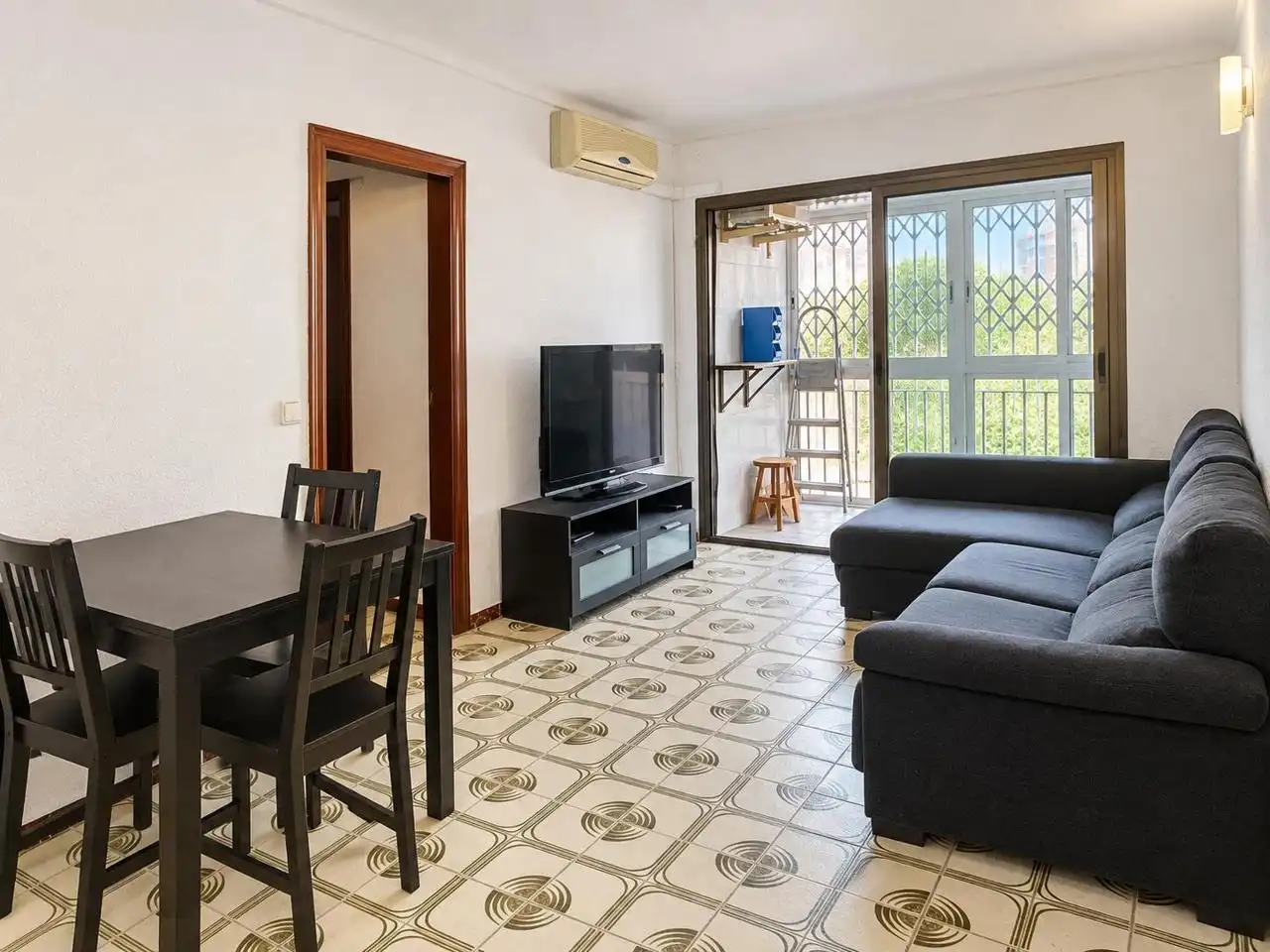 Flat for sale in Carrer de Juli Garreta