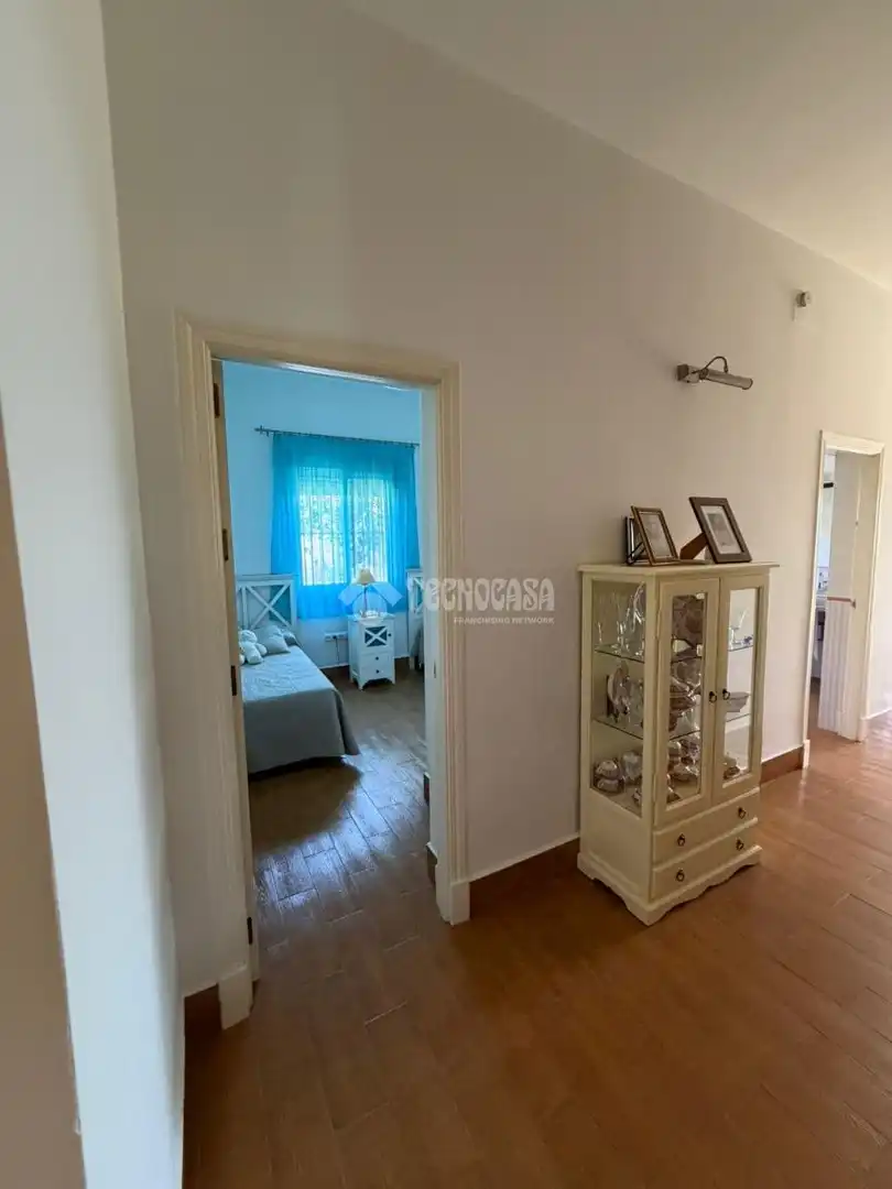 Dormitori de Casa o xalet en venda en Dos Hermanas amb Aire condicionat
