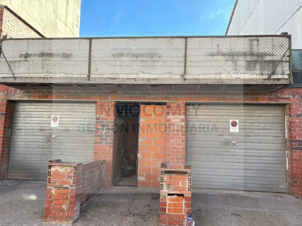 Casa en venta en Calle Sicilia 52