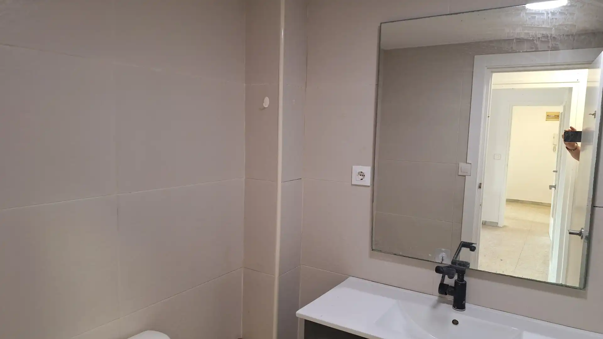 Baño de Piso en venta en Vilafranca del Penedès con Horno, Lavadora y Balcón