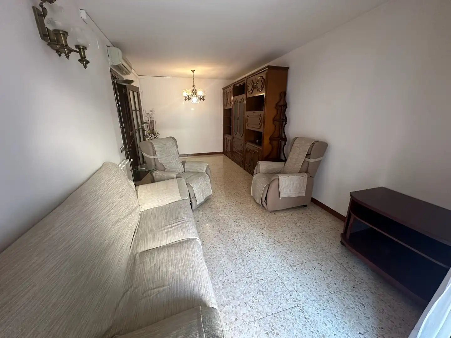 Sala d'estar de Pis en venda en Santa Coloma de Gramenet amb Aire condicionat, Calefacció i Balcó