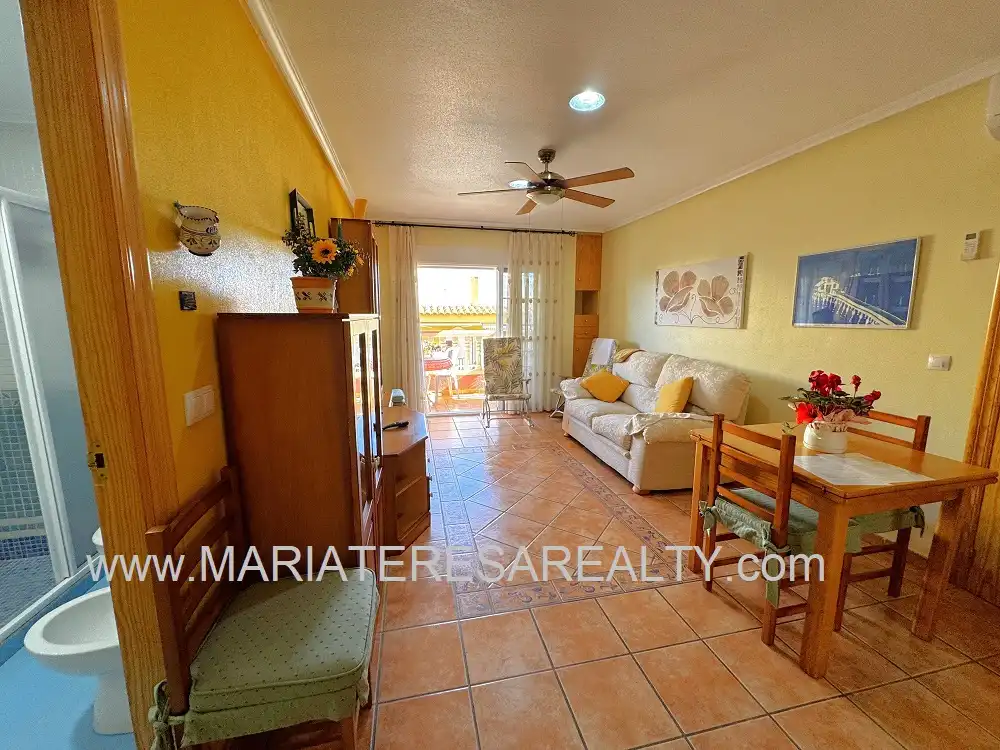 Vista exterior de Piso en venta en Los Alcázares con Aire acondicionado, Terraza y Trastero