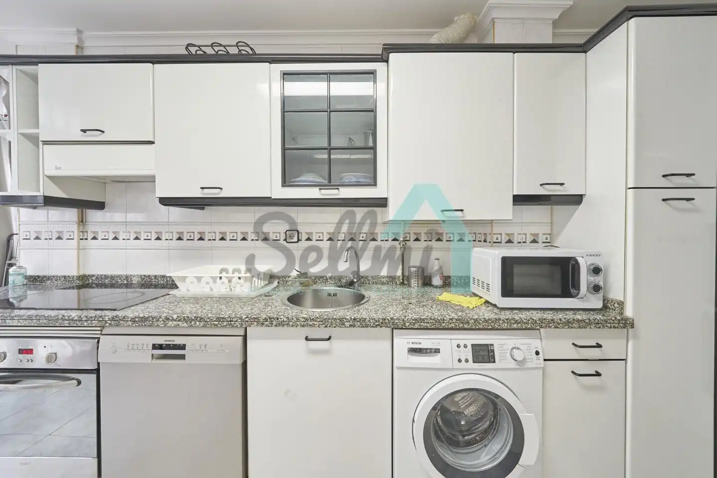 Flat for rent in Félix Aramburu, Auditorio - Seminario - Parque de Invierno