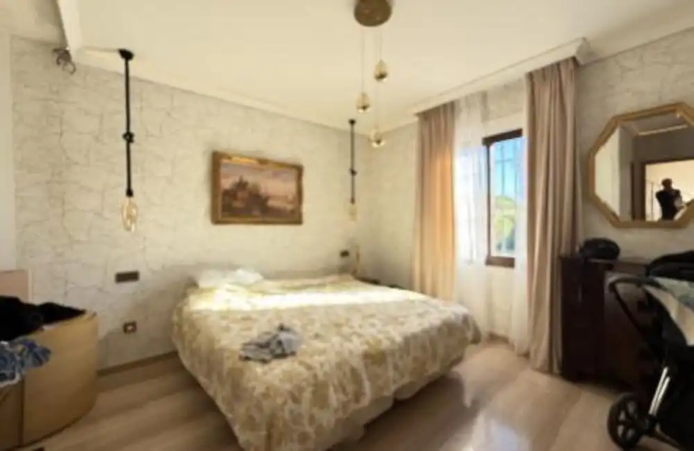 Bedroom of Houses for sale in Estepona  with Air Conditioner, Private garden and Terrace