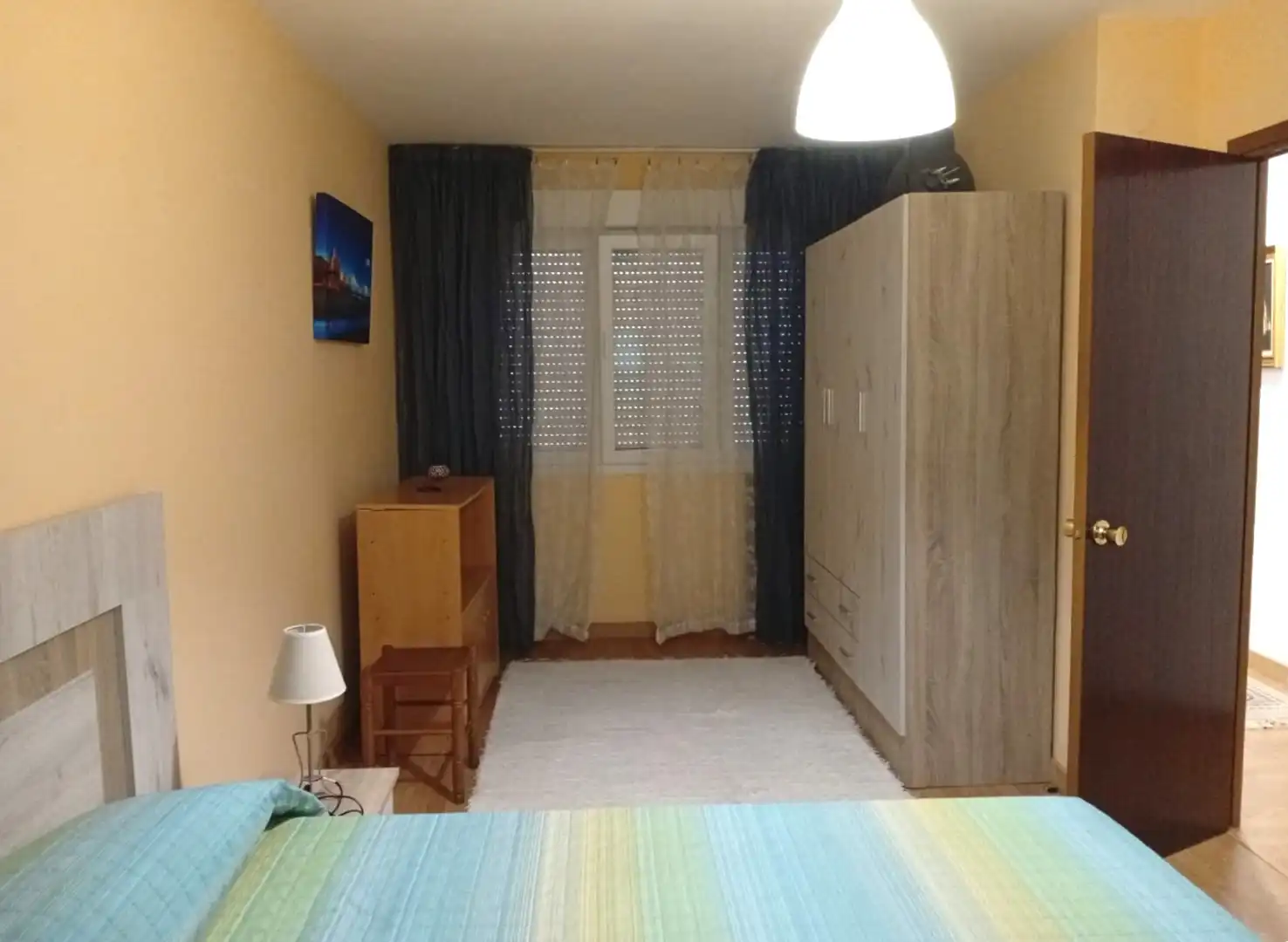 Habitación de Piso en venta en Gijón  con Calefacción, Parquet y Terraza