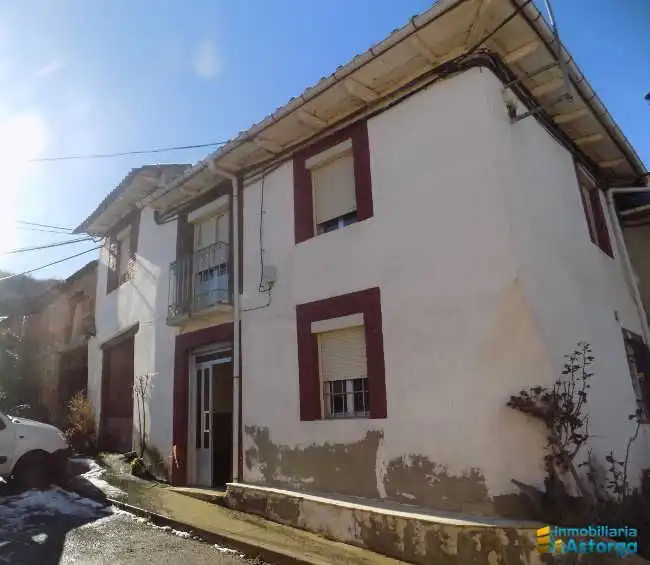 Vista exterior de Finca rústica en venda en Brazuelo amb Jardí privat