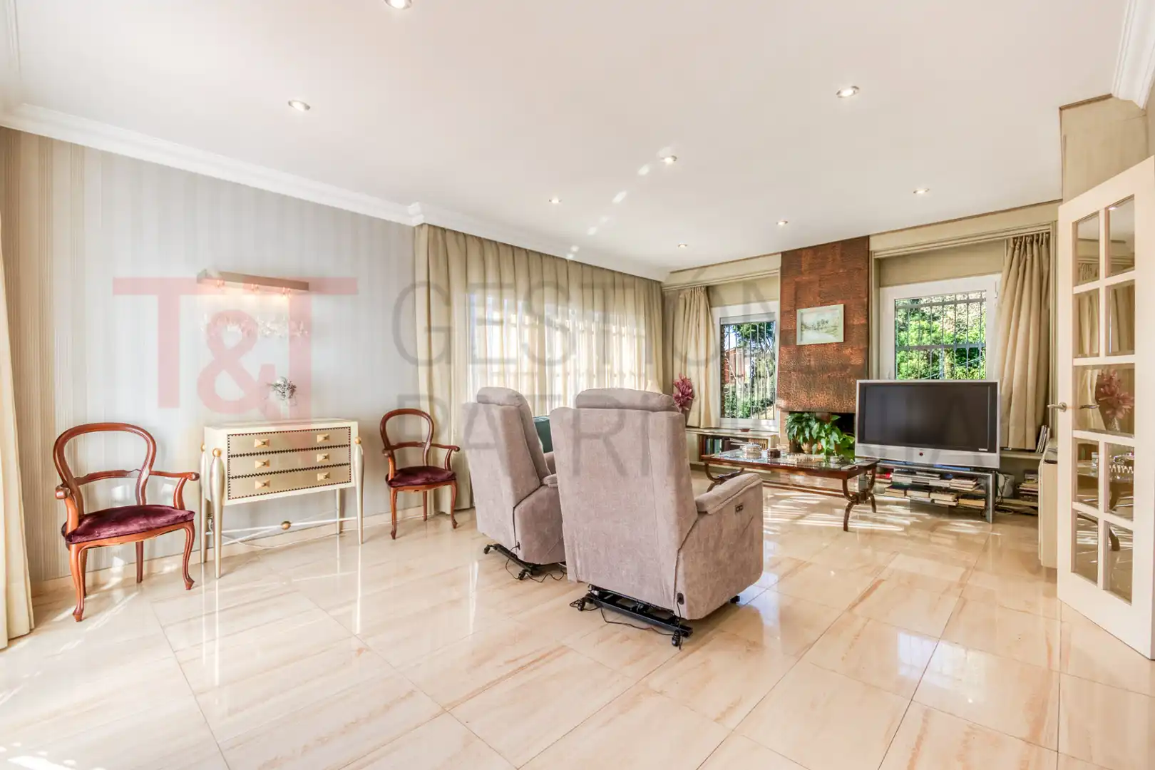 Sala d'estar de Casa o xalet en venda en Vallromanes amb Calefacció, Jardí privat i Terrassa