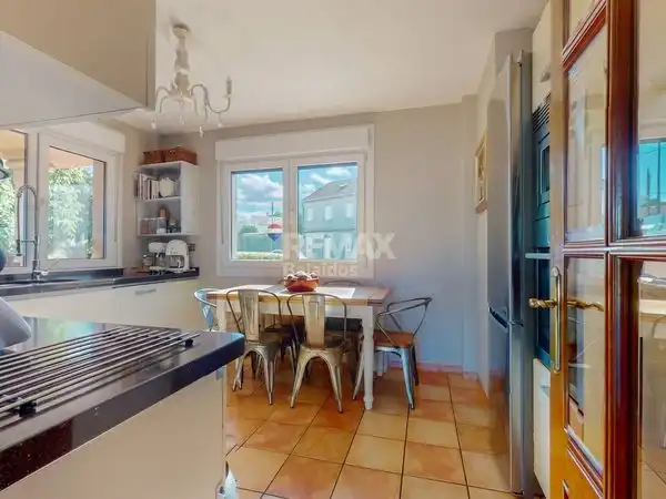 Cocina de Casa adosada en venta en Vigo  con Calefacción, Jardín privado y Terraza