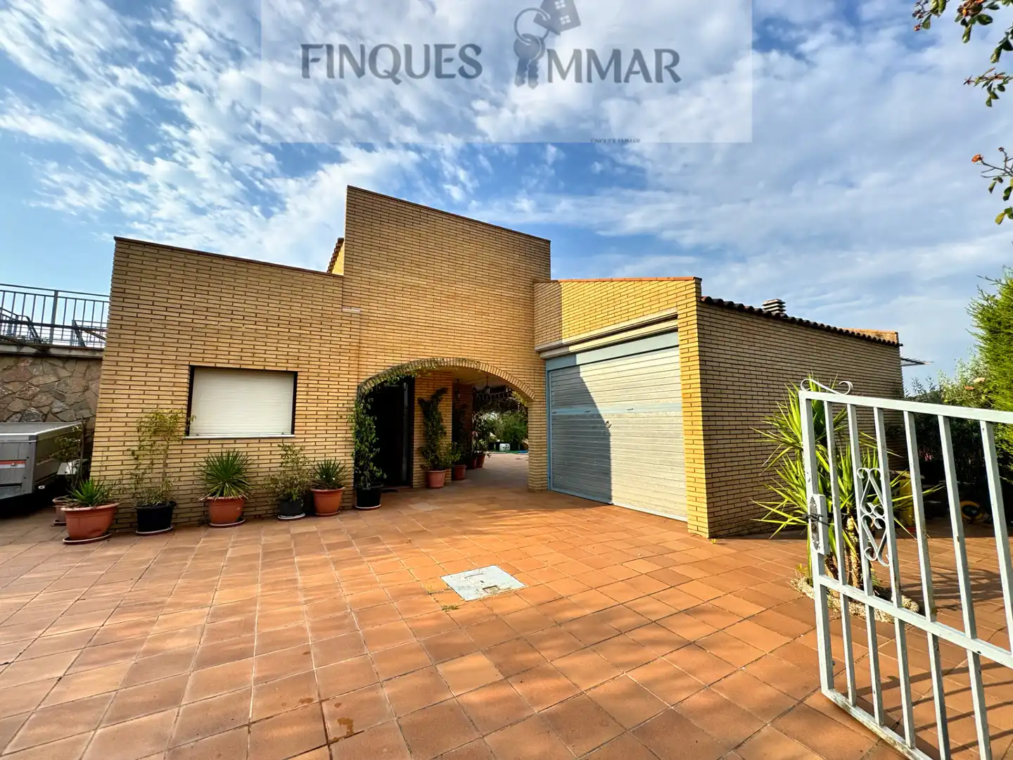 Vista exterior de Casa o chalet en venta en Sils con Calefacción, Jardín privado y Terraza