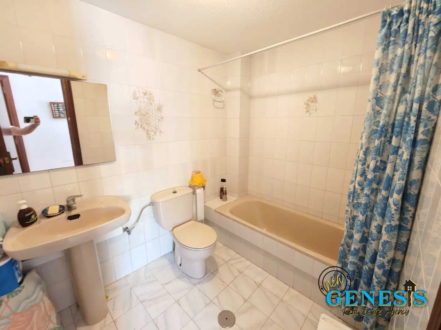 Bathroom of Ground floor for sale in Torrevieja  with Air Conditioner, Private garden and Terrace