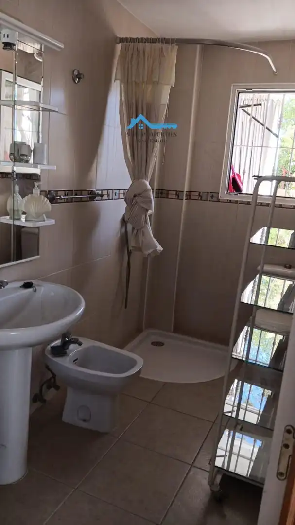Baño de Finca rústica en venta en La Nucia con Jardín privado, Terraza y Trastero