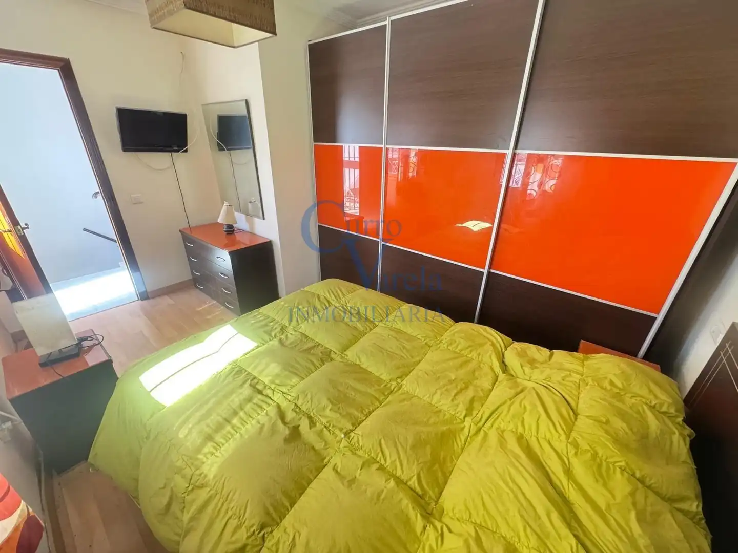 Habitación de Dúplex en venta en Dos Hermanas con Terraza y Trastero