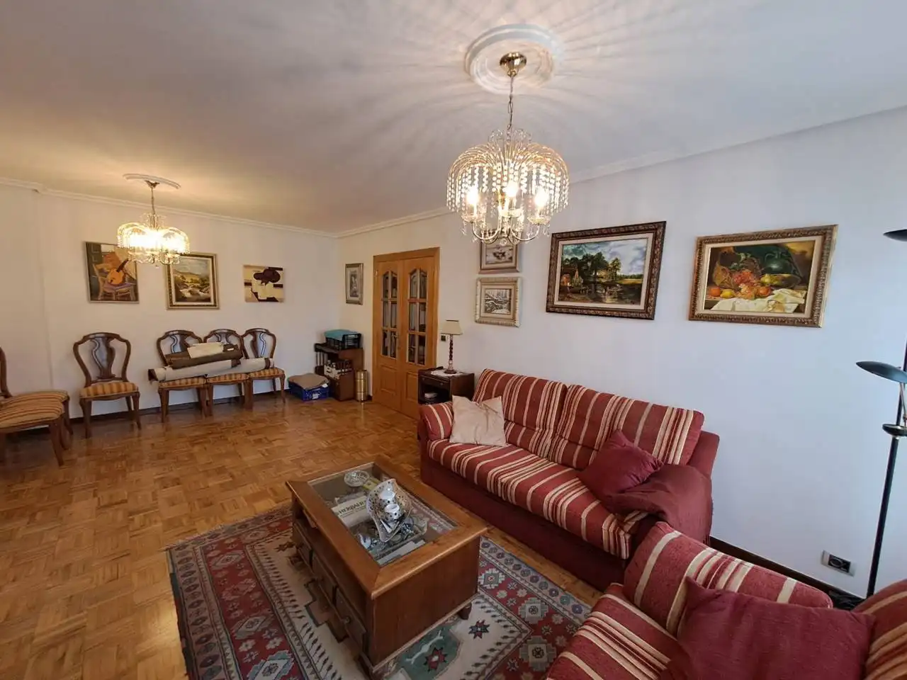 Wohnzimmer von Wohnung zur Miete in Burgos mit Heizung, Parkett und Abstellraum