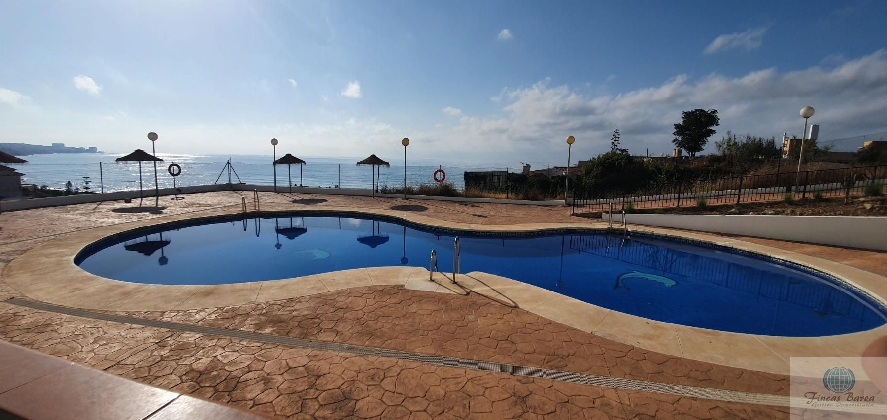 Piscina de Pis de lloguer en Fuengirola amb Aire condicionat, Terrassa i Moblat